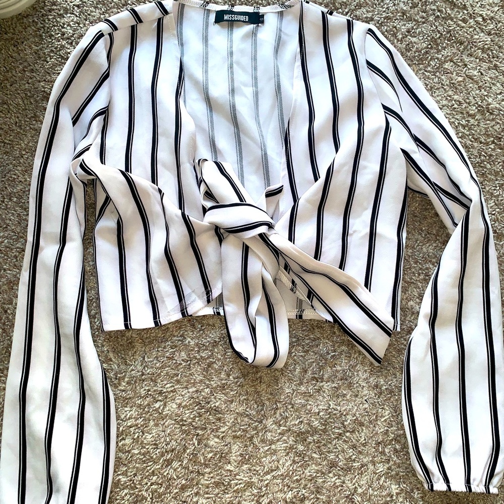 Missguided Black and White Tie Crop Top